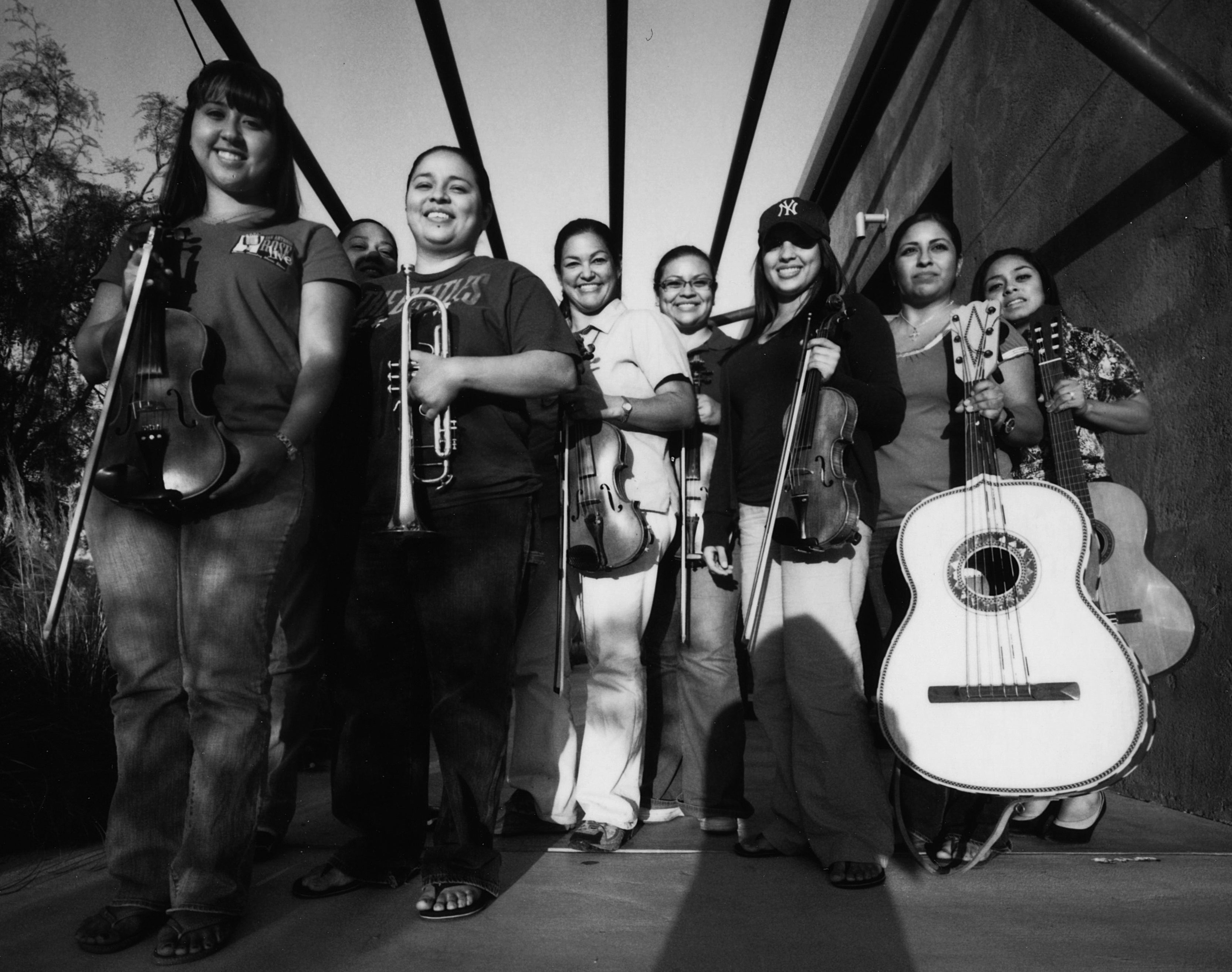 Mariachi Las Alteñas. Photo by Alex Marks.